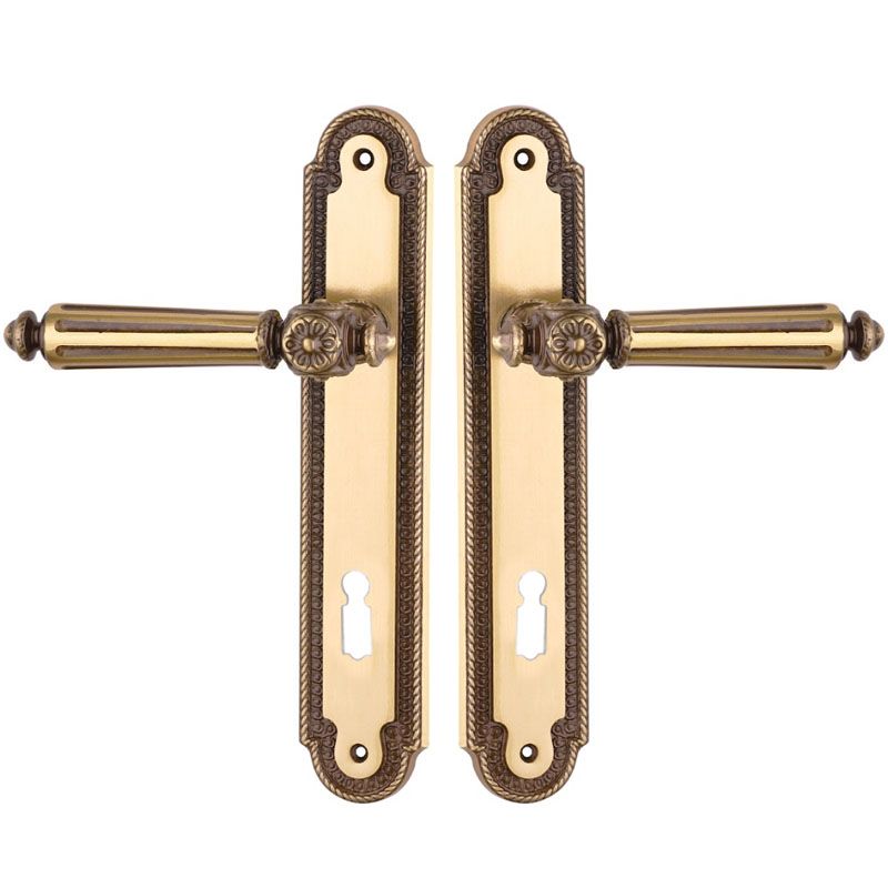 WIEN KILINCSGARNITÚRA 55mm KULCSOS ANTIK MAESTRO 109293B03 AJTÓKILINCS GARNITÚRA BELTÉRI WIEN KILINCSGARNITÚRA 55mm KULCSOS ANTIK MAESTRO 109293B03 AJTÓKILINCS GARNITÚRA BELTÉRI