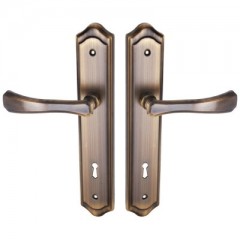 RIVIERA KILINCSGARNITÚRA 90mm KULCSOS SÚROLT BRONZ MAESTRO 113RIRI06124 AJTÓKILINCS GARNITÚRA BELTÉRI