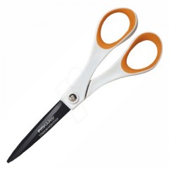 FISKARS 5412 HÁZIOLLÓ 18cm TAPADÁSMENTES TITÁN BEVONATOS  